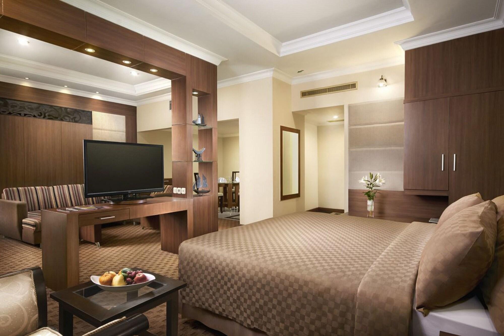 Singgasana Hotel 马卡萨 外观 照片