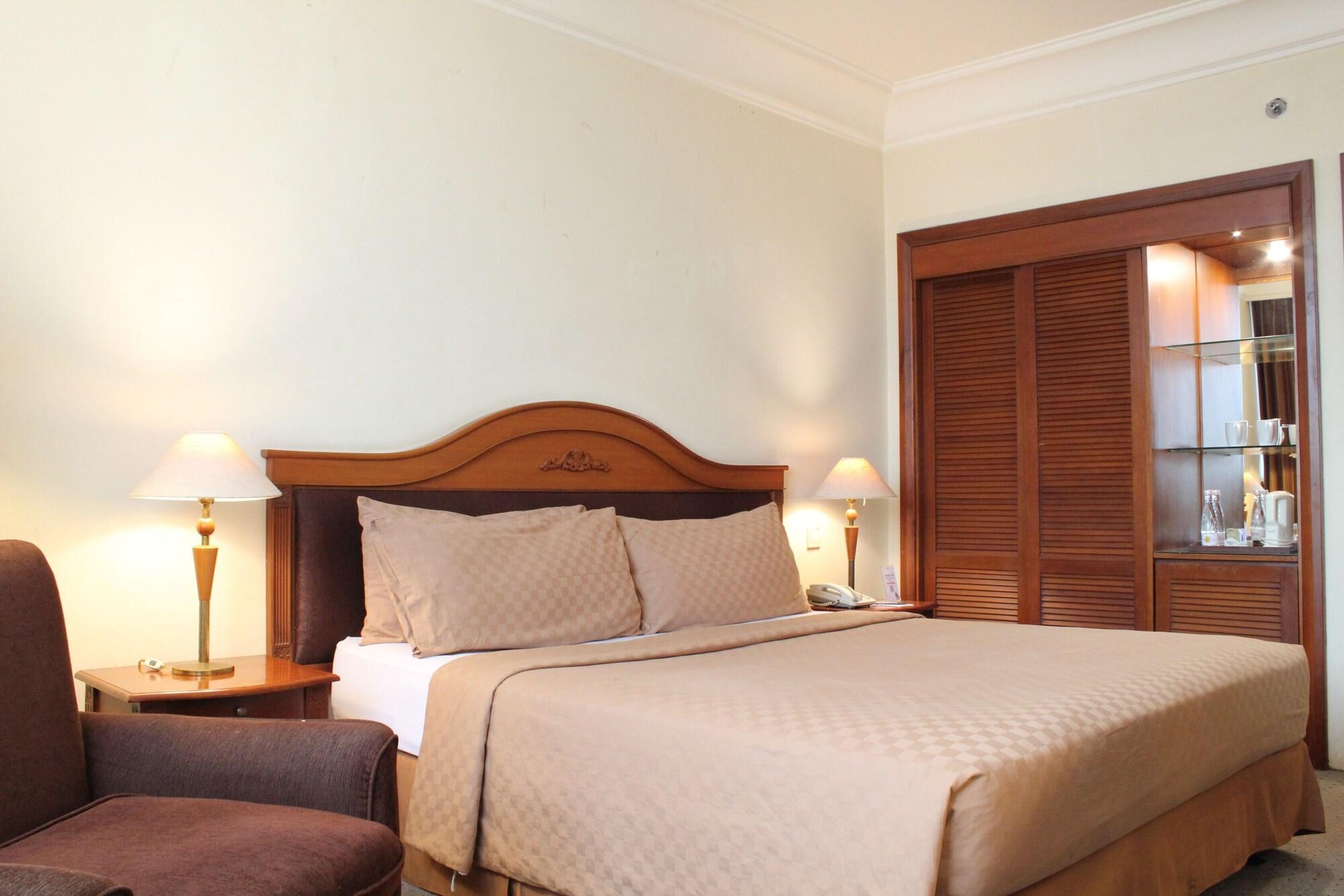 Singgasana Hotel 马卡萨 外观 照片