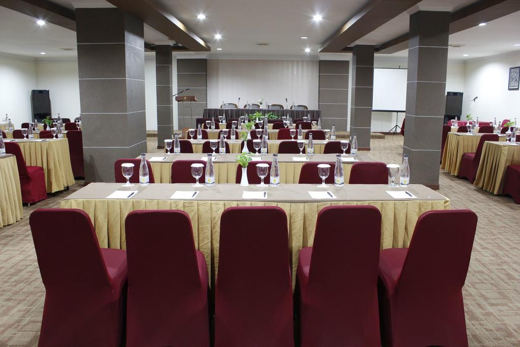 Singgasana Hotel 马卡萨 外观 照片