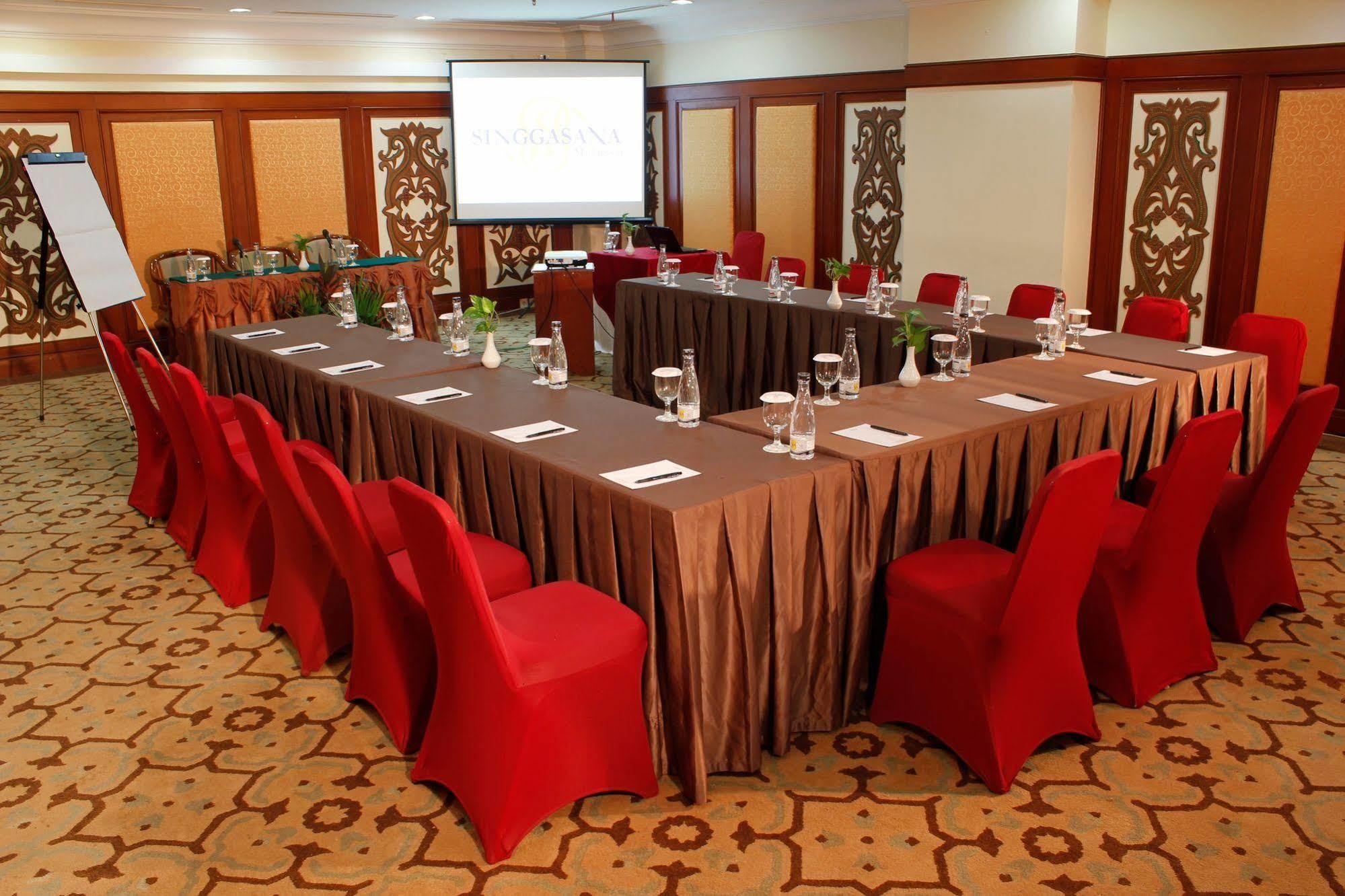 Singgasana Hotel 马卡萨 外观 照片
